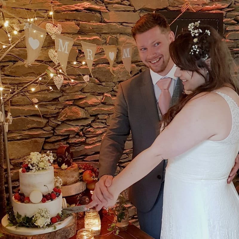 Cutting the Wedding Cake