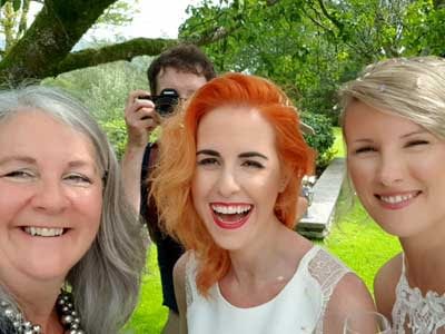 Choosing-the-right-photographer-for-your-wedding