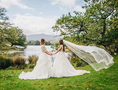 Love on the lake shores of Rydal Water