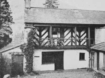Historic wedding venue with Tudor spinning minstrel's gallery