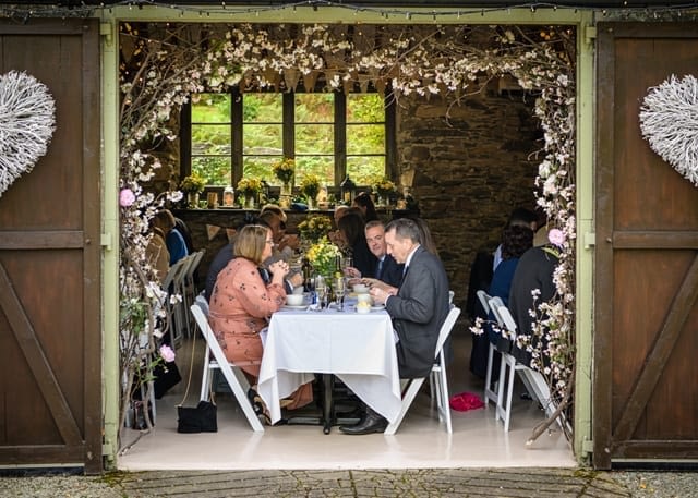 Formal-Meal-in-Wedding-Barn
