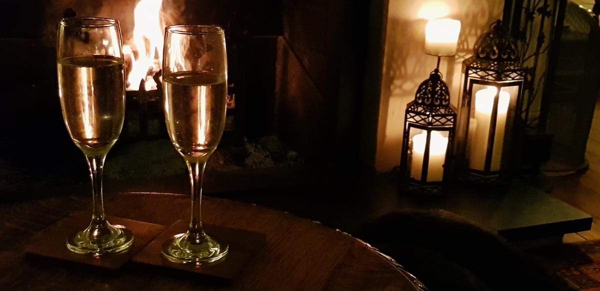 Exclusive Winter Weddings - Champagne by Firelight