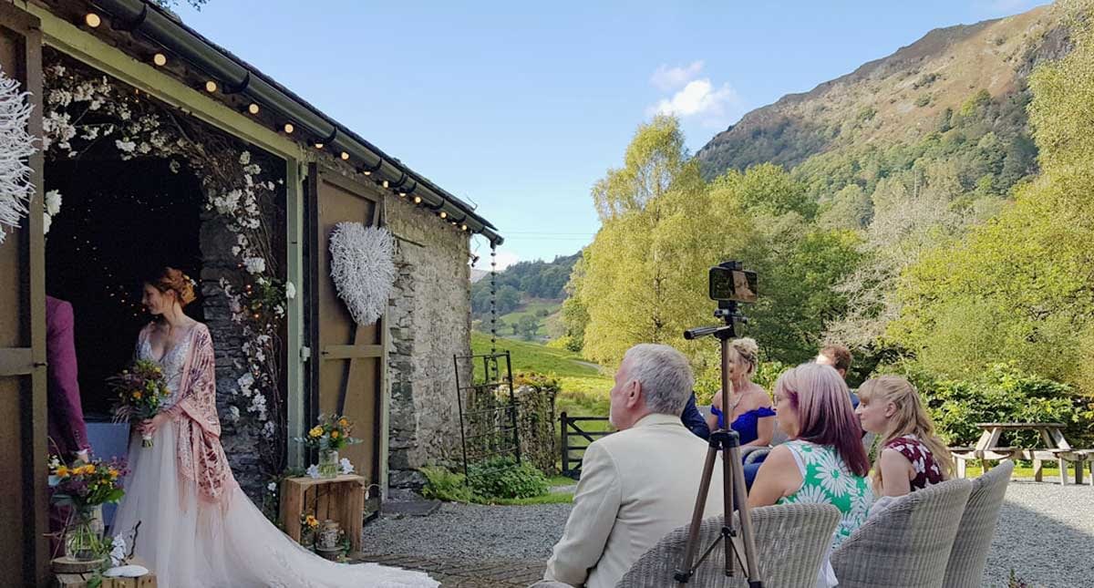 Video Calling your uninvited wedding guests on zoom