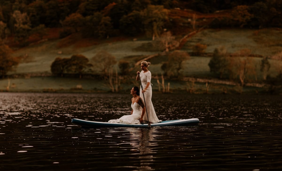 Wedding Venue with a lake - Photo Jo Greenfield