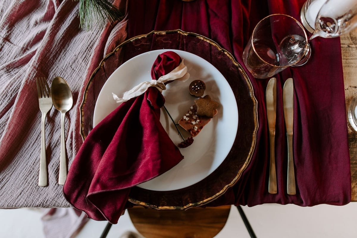 Christmas-Wedding-Place-Setting