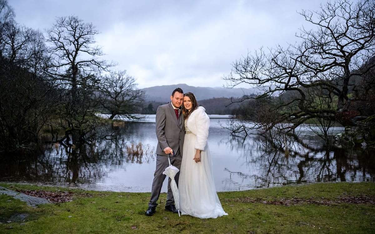 December-Wedding-in-the-Lake-District