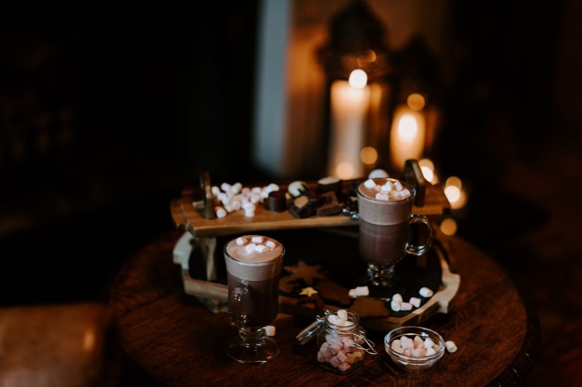 Warming-Hot-Chololate-and-Marchmallows-by-the-fire---Cosy-Winter-Wedding-in-the-Lakes