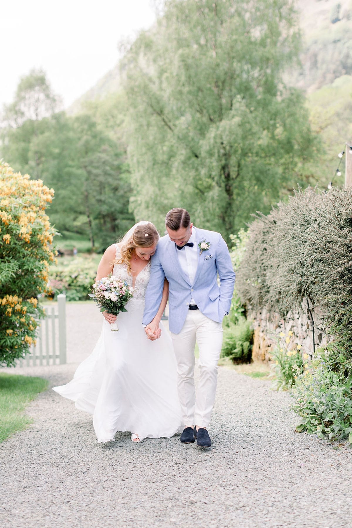 Wedding couple at small wedding venue