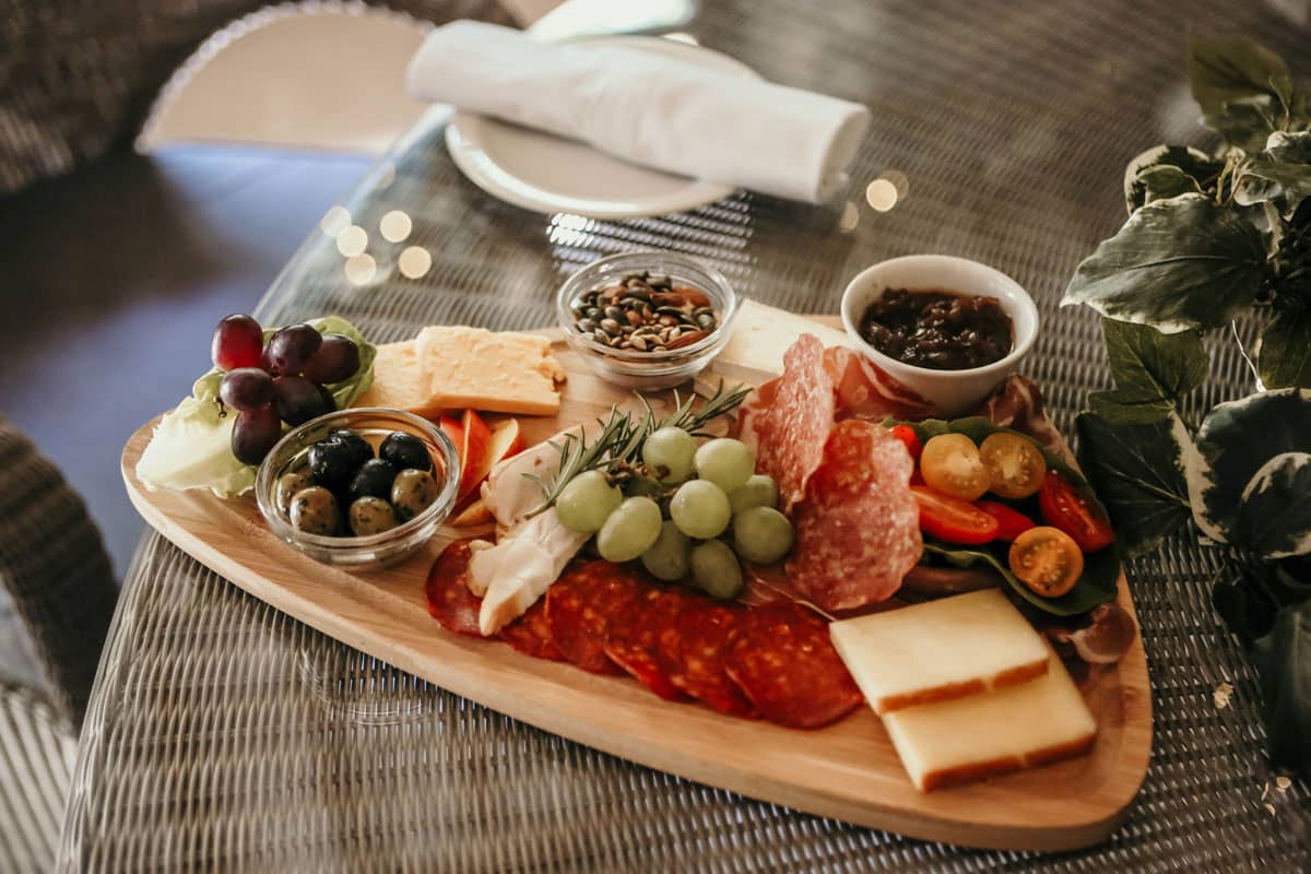 Continental sharing platter